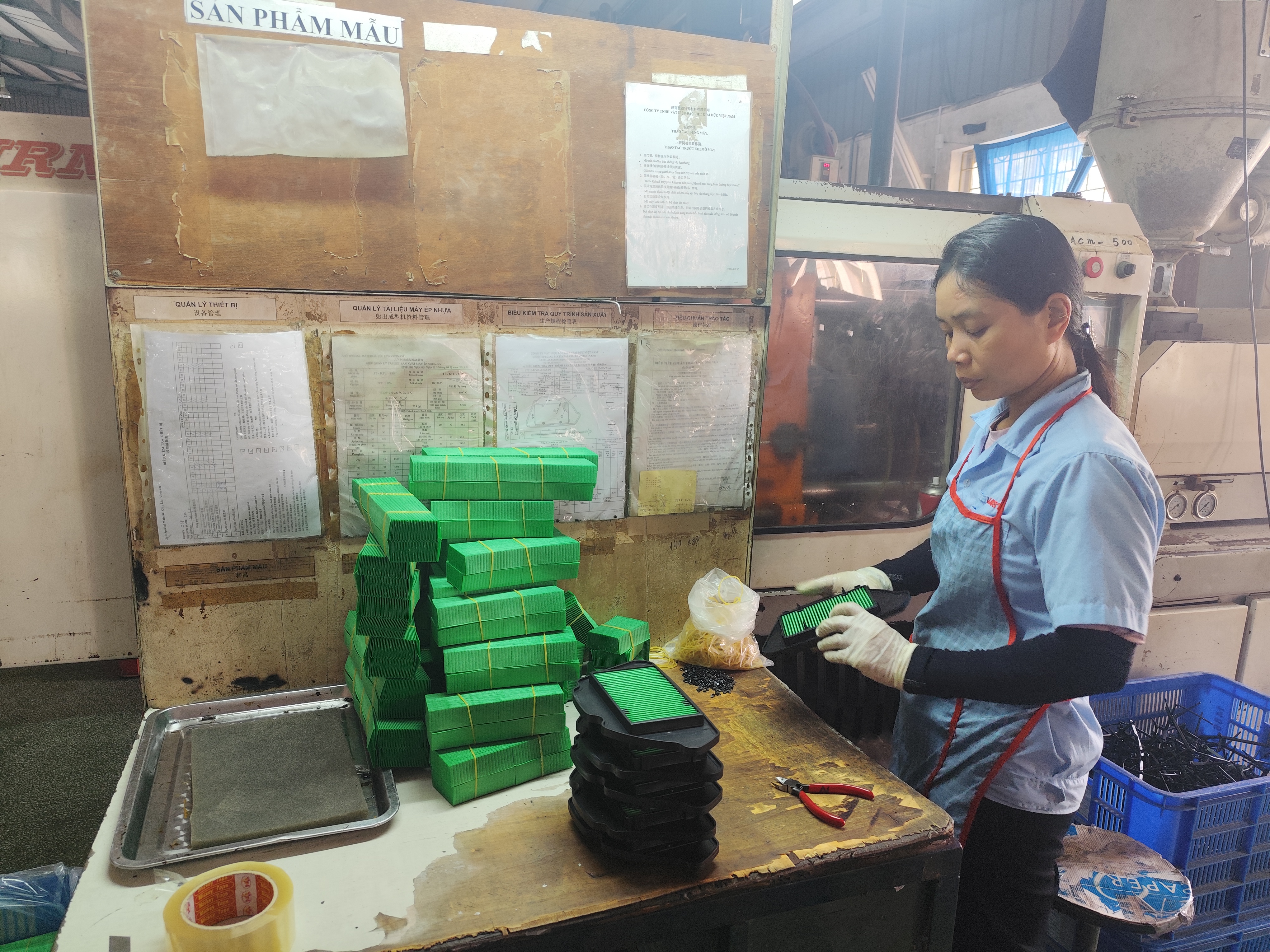 Air filter assembly